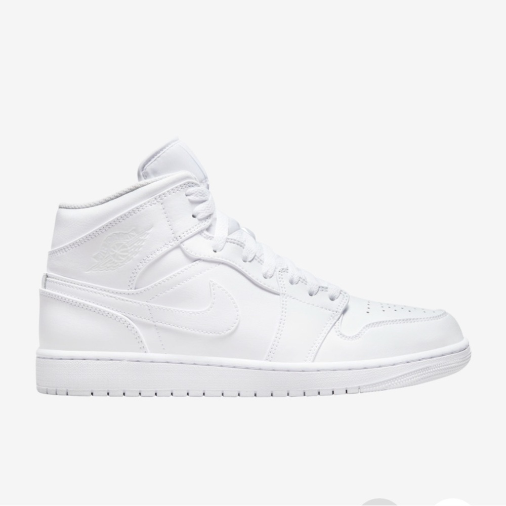Air Jordan 1 triple white